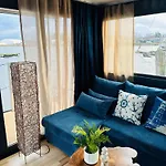 Premium Hausboot Blaue Lagune