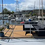 Premium Hausboot Blaue Lagune
